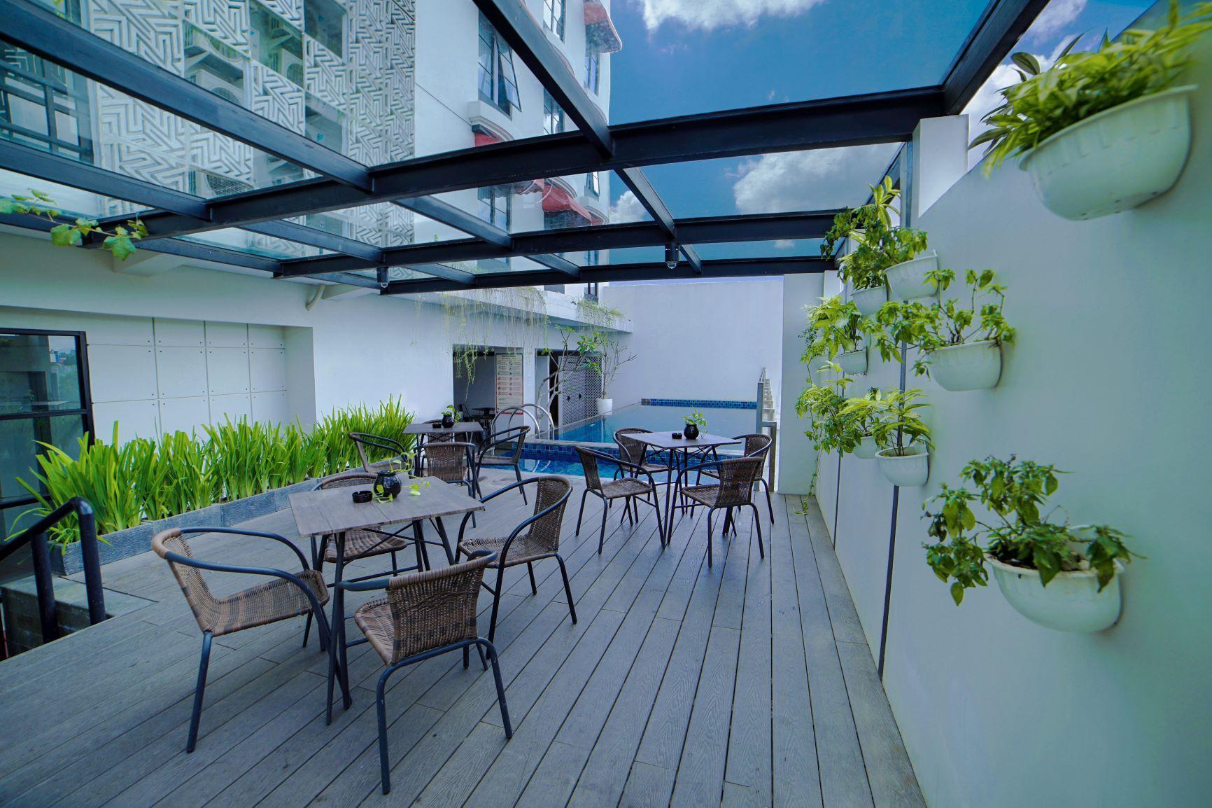 Hotel Fortunagrande Jembel Екстериор снимка