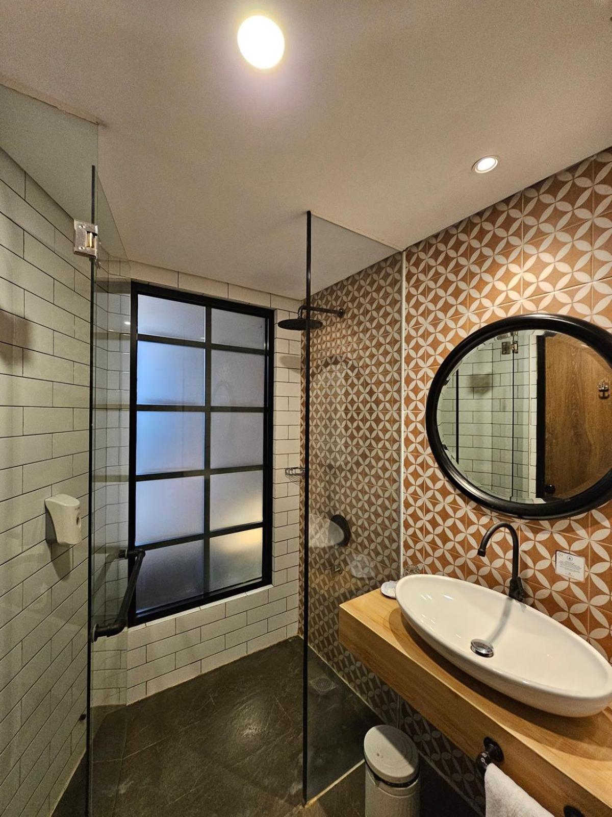 Hotel Fortunagrande Jembel Екстериор снимка